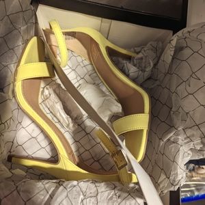 Material girl size 7 NEW heels